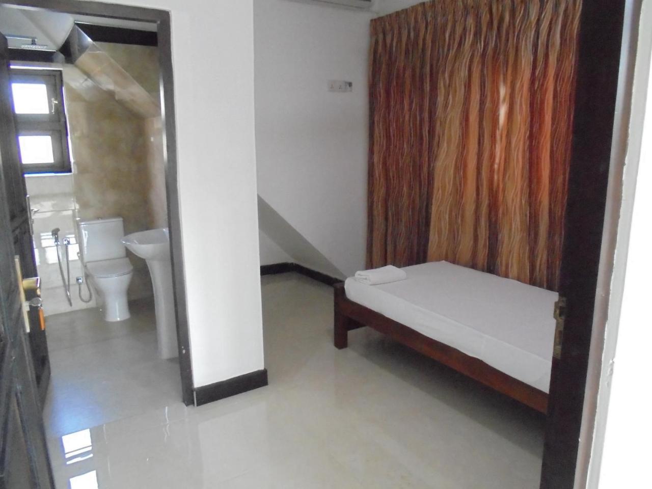 Jmf Hotel Νεγκόμπο Εξωτερικό φωτογραφία