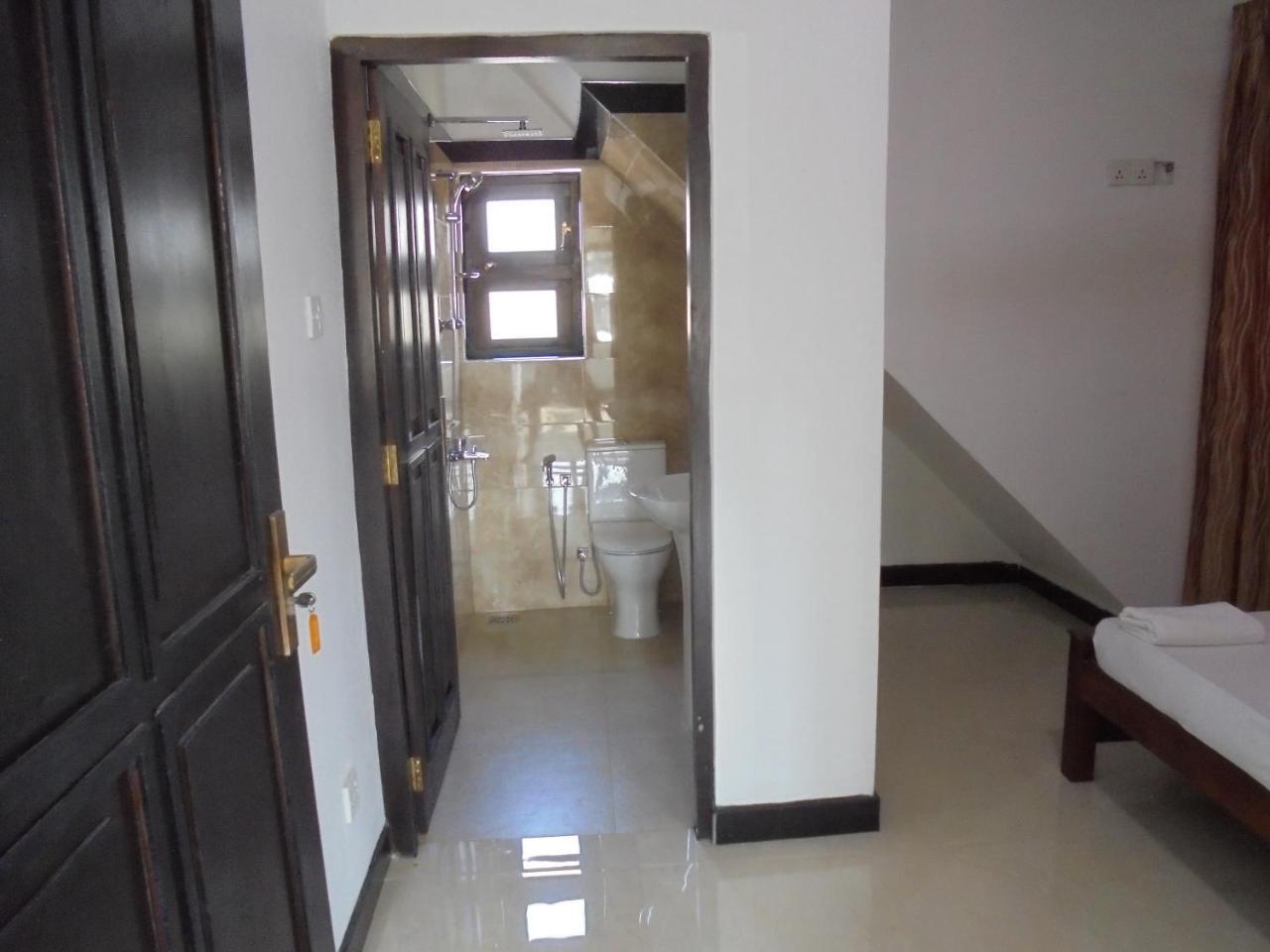 Jmf Hotel Νεγκόμπο Εξωτερικό φωτογραφία